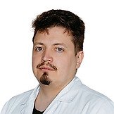 Врач Строков Роман Александрович